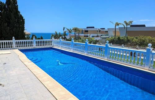 Dream beach-side villa with sea views & close to golf - Photo 4