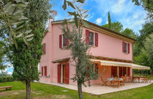 3 Bedroom Amazing Home In Montelabbate - Photo 3