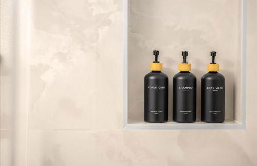 Luxurious Newly Remodeled 4 Bedroom Home with Large Backyard near Disneyland - Foto 8