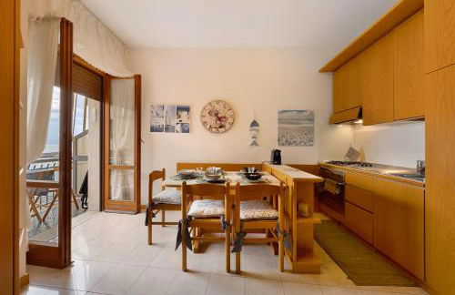 Appartamento Fronte Mare con posto auto privato LT - Foto 10