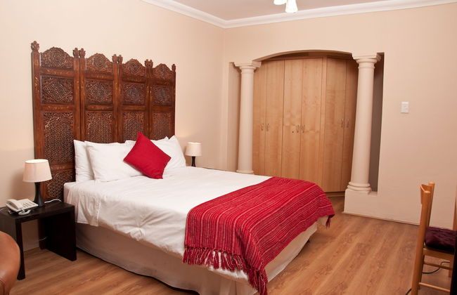 The Country Guesthouse - Photo 4