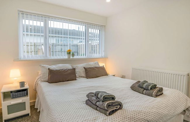 3-bed 5-6 Berth Modernised Bungalow! - Photo 4