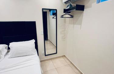 Casa Galdino - 5 km do Aeroporto Juscelino Kubitschek - Foto 35