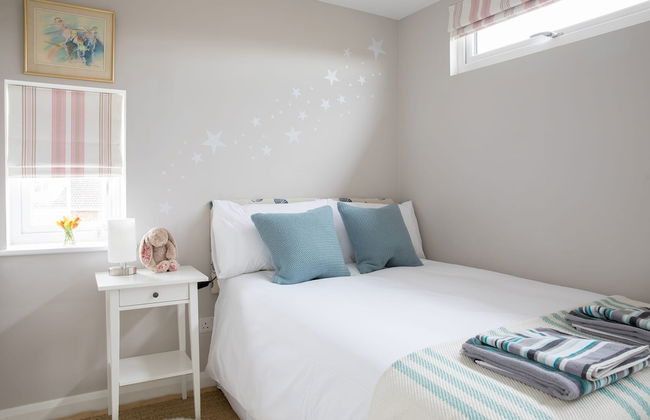 Tranquil Family Retreat 5 min to Beach Garden - Photo 78