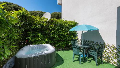 Ginestra Deluxe Idromassaggio privato e piscina - Foto 1, Garden, Garden view