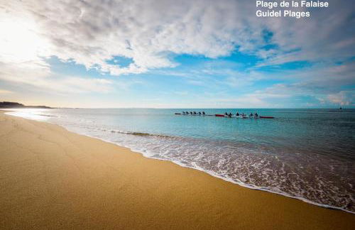 Perle Beach, Petite maison située en bord de plage, piscine. - Foto 41
