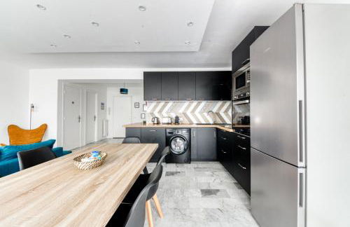 4P Modern & Secured Parking - Foto 16