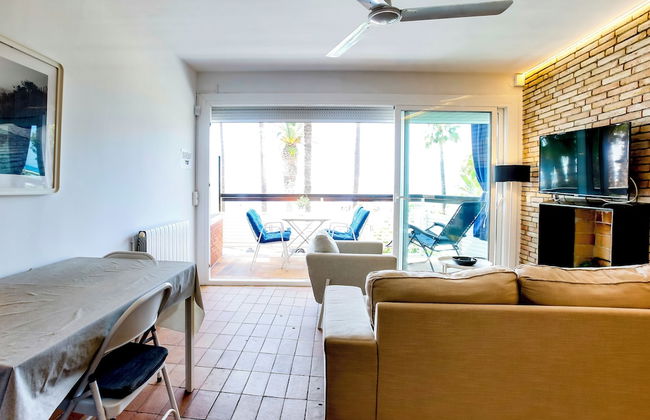 Newly Renovated Beachfront Apartment Ideally Located in Penelope - Foto 14