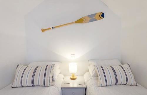 Hearnesbrook Barn , Emsworth - Photo 27