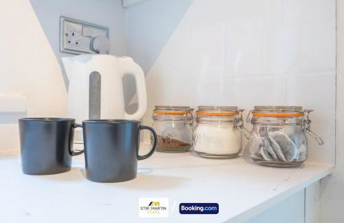 Stylish 2 BR Townhouse By StirkMartin Stays Short Lets & Serviced Accommodation Cardiff With Free Parking & Sleeps5 - Foto 30