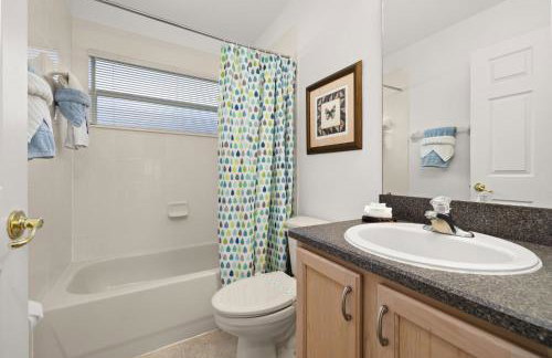 373 - Stunning 4 Bedroom Villa with own Private South East Facing Pool - Photo 32