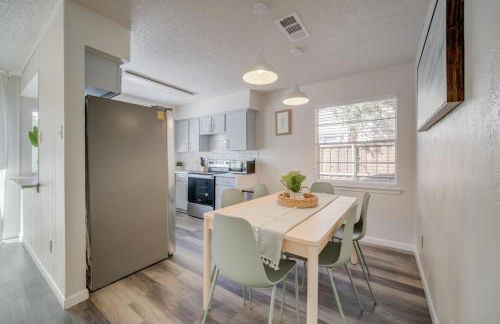 Stunning 4BR 2BA Hot Tub Cozy Holiday Home in Plano - Foto 12