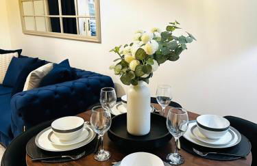 Modern 2 Bedroom Ground Floor Apartment near city centre - Photo 14