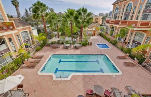 Modern 2BR Downtown San Jose Condo Walkable - Foto 39