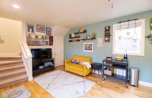 Adorable Cozy House with Parking and Loft! - Foto 3