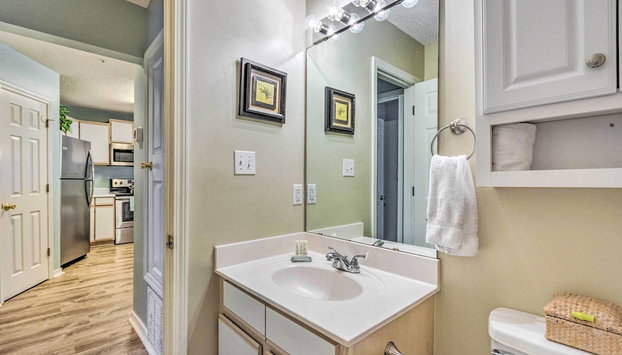 Charming Miramar Beach Condo w/ Resort Perks - Foto 3, Interior