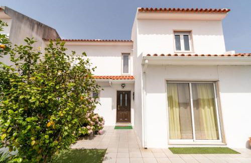 Nazare with Garden and Barbecue - Photo 1