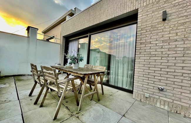 Modern 2BR Penthouse Near Diamond District by Oneluxstay - Foto 62