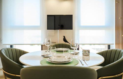 Tiny House Tower - Photo 43