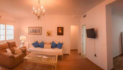 Modern Apartment in Peñaflor with Air Conditioning - 85 m² - Foto 2