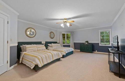 12,700 sf 8 Room Mansion on 18 acres - Foto 8