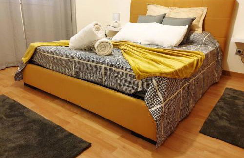 Hill & Sea House - Photo 2