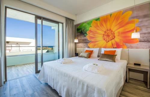 Incognito Creta Luxury Suites and More - Photo 60
