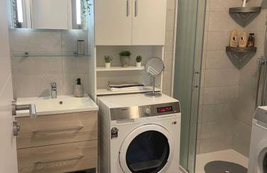 Luna,central,self-check in,AC,WI-FI, washer,free parking - Foto 8