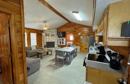 Cherokee Oaks - Frio River Haven - Foto 18