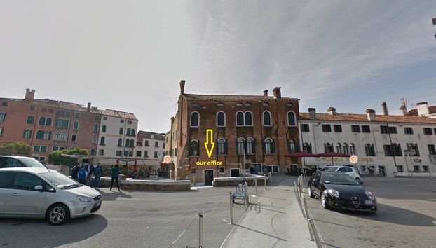 Borne des arrivées/des départs