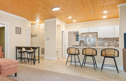 Low Country Gem with Heated Pool Games and Hot Tub - Photo 11