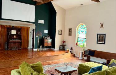 Lafayette's Oldest Church - Foto 51
