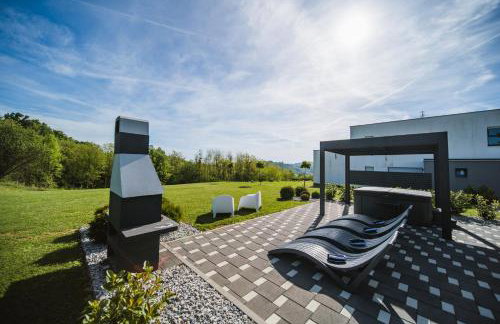 K Relax Place, Varaždinske Toplice, modern home with Sauna, Jacuzzi, WIFI - Foto 48