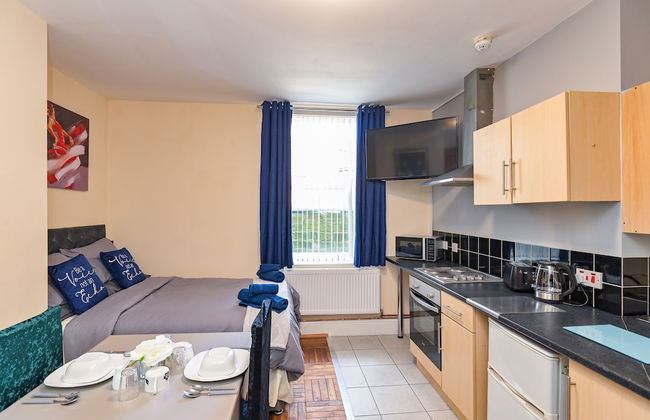 The Elm Wood Apartments - Photo 70