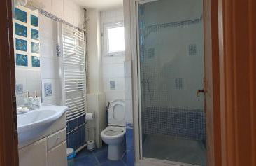 COQUELICOT - Spacieuse maison 172m2 - 4 chambres - Parking Privé & Wifi Gratuit - Foto 22