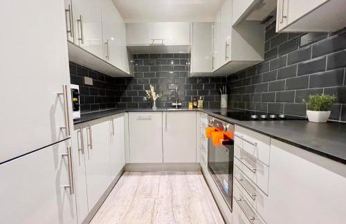 Cozy Studio Flat with FREE WiFi in Islington near Upper Street, Highbury & Angel Station by NourNest Apartments - Foto 10