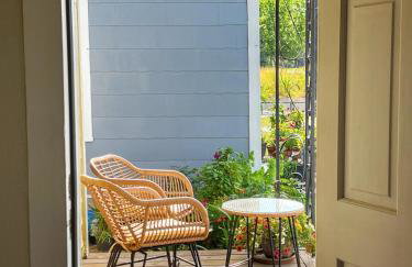 The Eastsider near Frost Bank Center Alamodome Convention Center and more - Foto 6