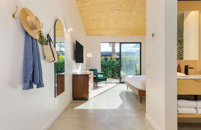 Blackhaus Suites by AvantStay – Modern Comfort in Downtown Palm Springs - Foto 11