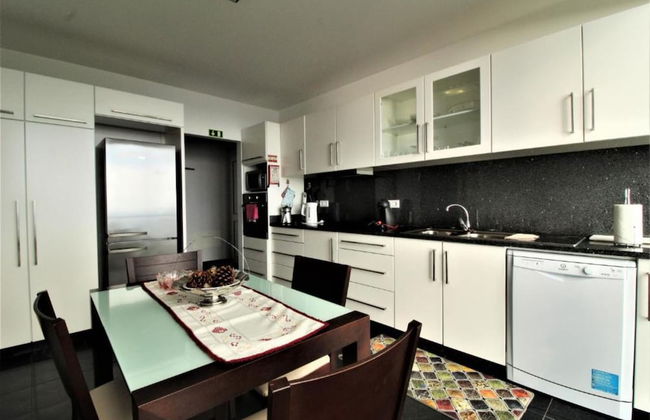 Farious Villa - Photo 26