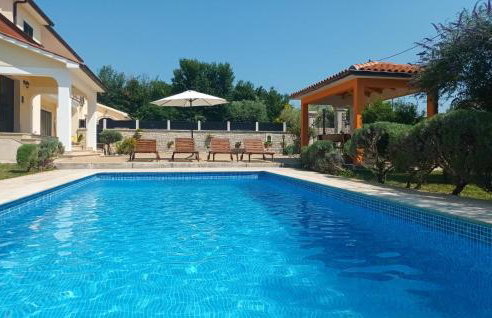 Perla Klaudio - Foto 9