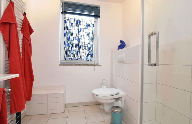 Holiday Home With Terrace in Graal-muritz - Photo 7