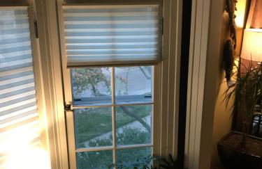 Beautiful Luxury Suite A & B of Shorewood Home - Foto 44