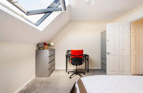 Cosy Milton Keynes Retreat with 2 Bedrooms - Photo 14