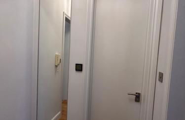 Stylish One Bed Flat in Paddington Pool and gym next door Free secure underground parking nearby - Foto 12