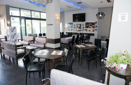 Anamniseis - Foto 25