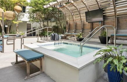 Amethyst Horizon - Stylish peaceful 2BR w zen Garden View Pool Gym - Foto 31