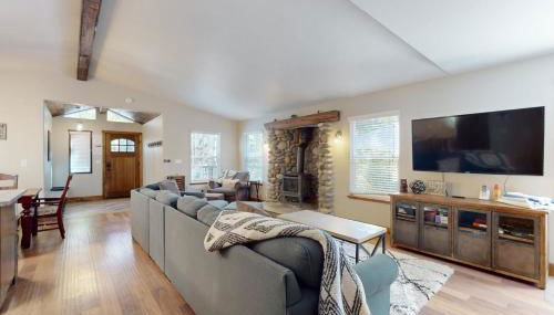 Homewood Cabin Among the Pines - Foto 2