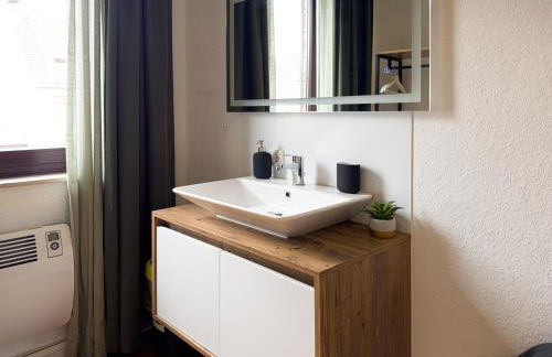 ImmoStay Ferienhaus mit Garten & Free Parking - Foto 38