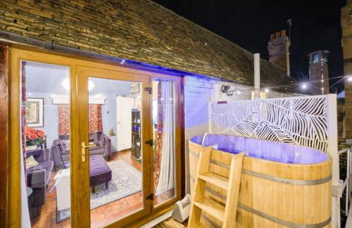 Penthouse On Waterside With River Views, Private Parking & Secluded Hot Tub - Foto 4