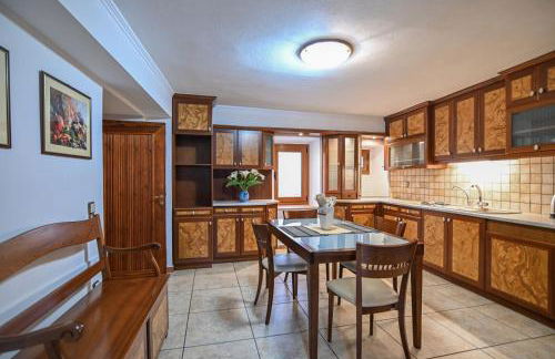 Πέτρινο Αρχοντικό, Χίος - Foto 13